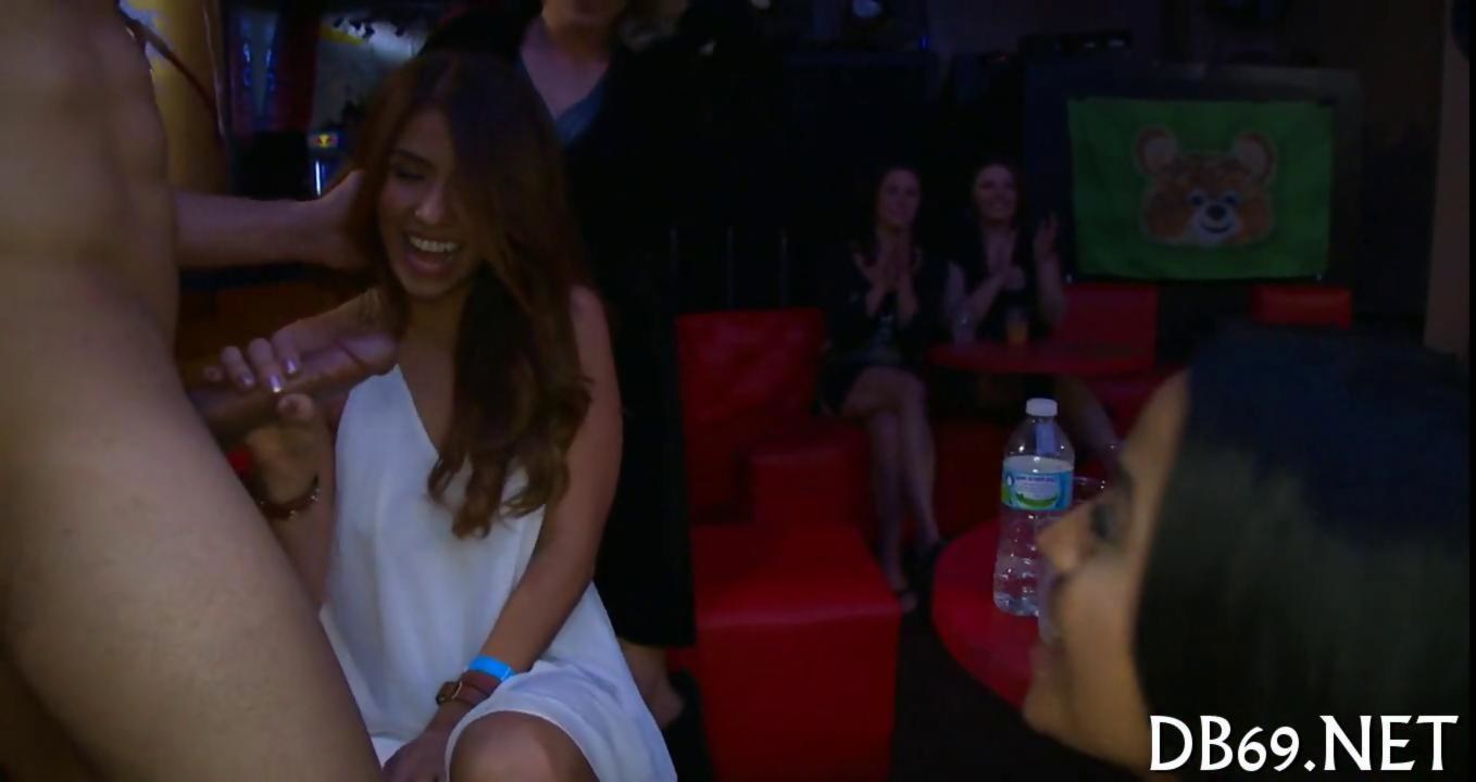 jerking that cock and the session is so great